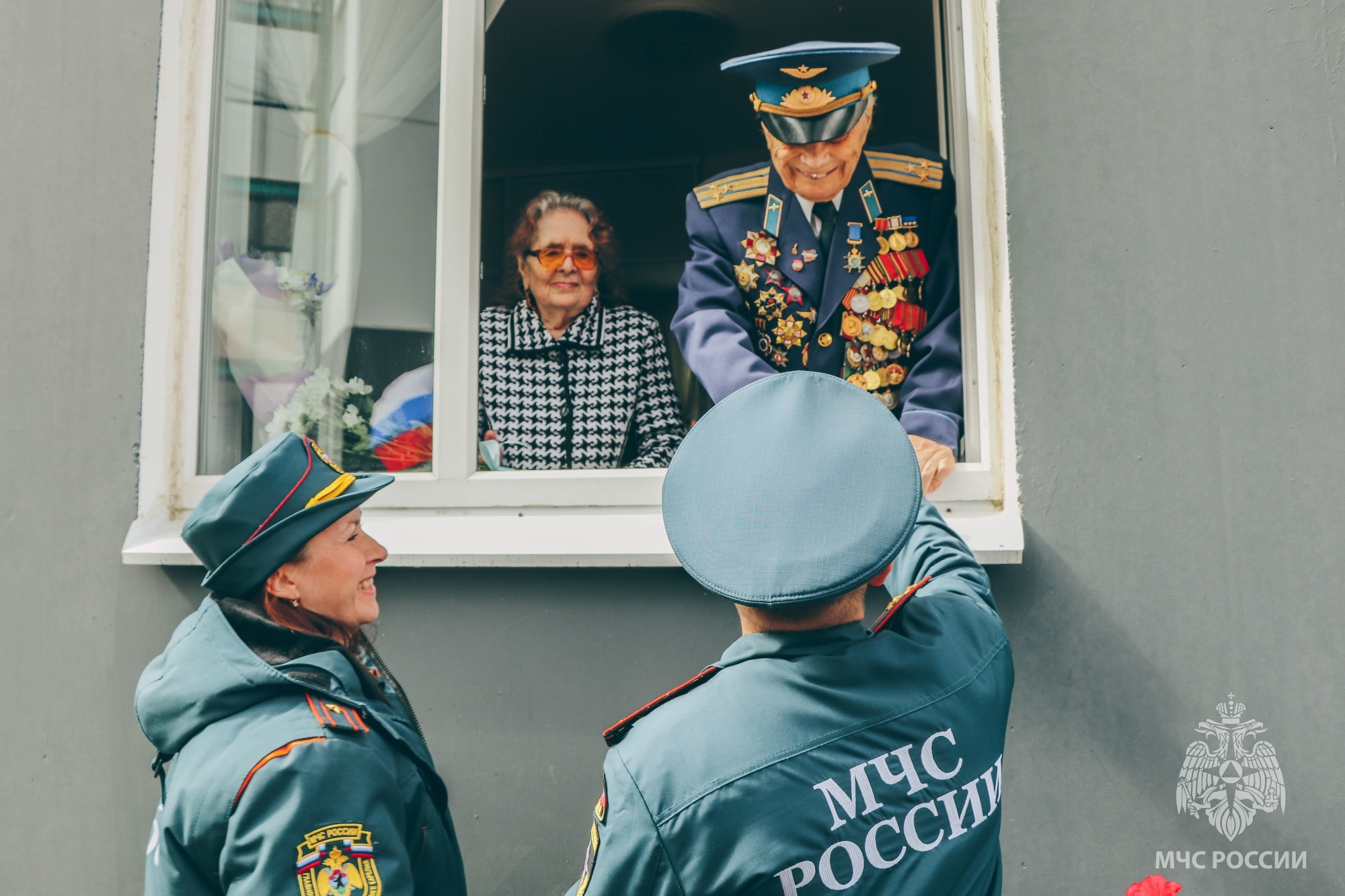 Дорогие ветераны, мы есть благодаря вашей победе! - Новости - Главное  управление МЧС России по Республике Карелия